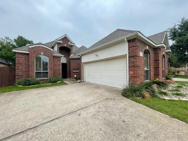 Foto del edificio - 408 Hideaway Ct