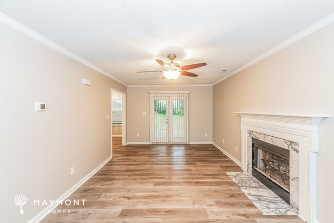 Building Photo - 300 Beech Hill Ct