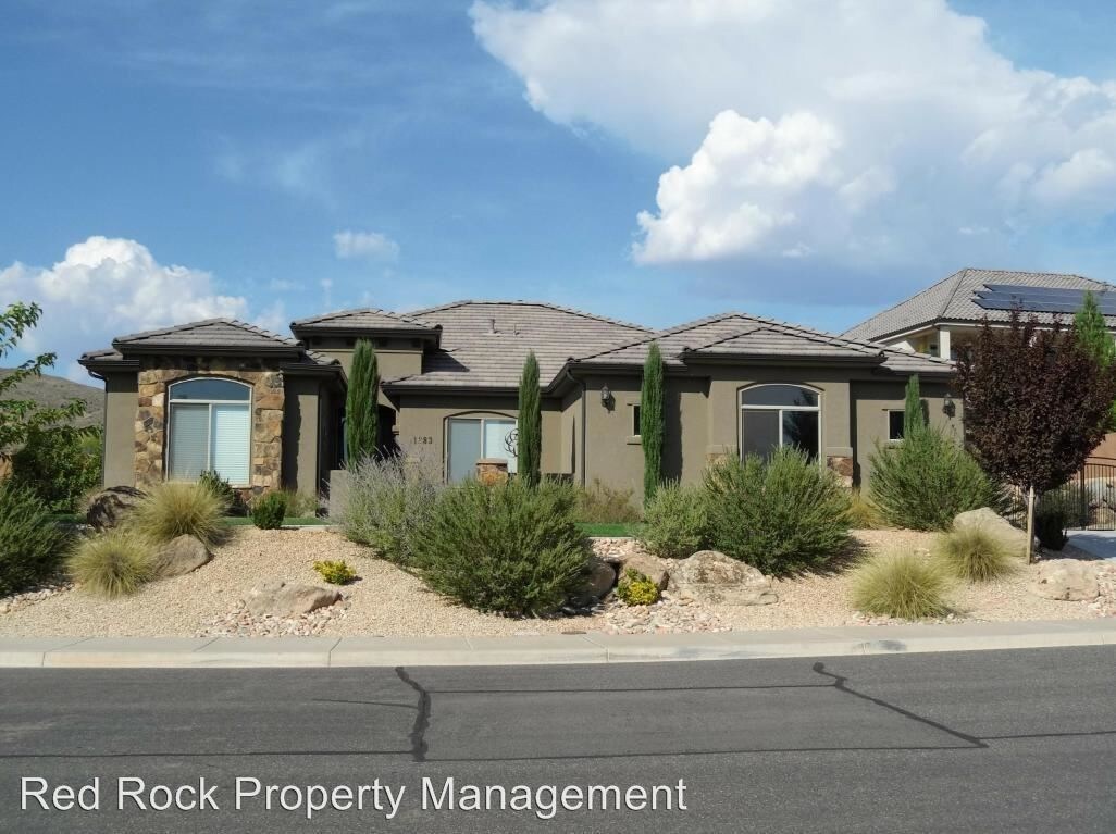 Primary Photo - 4 br, 2 bath House - 1283 S Arches St