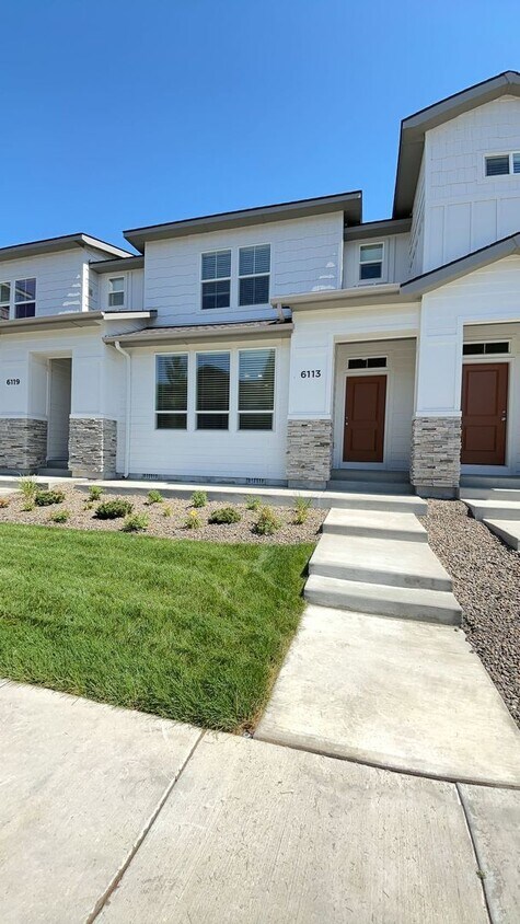 Foto principal - Roe Street Townhomes