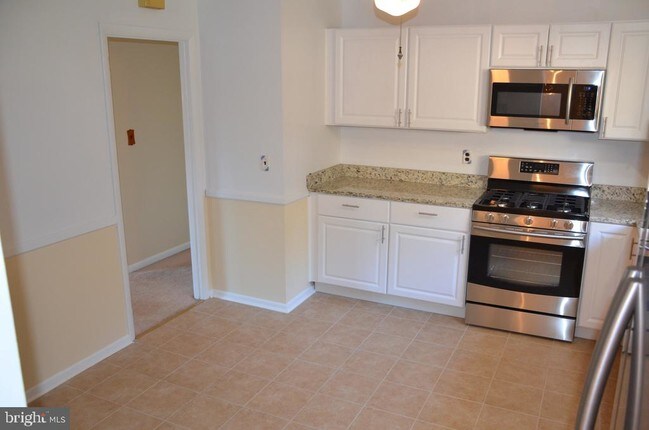 Foto del edificio - 9210 Maple Rock Dr