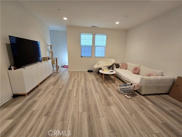 Foto del edificio - 8901 Orangethorpe Ave