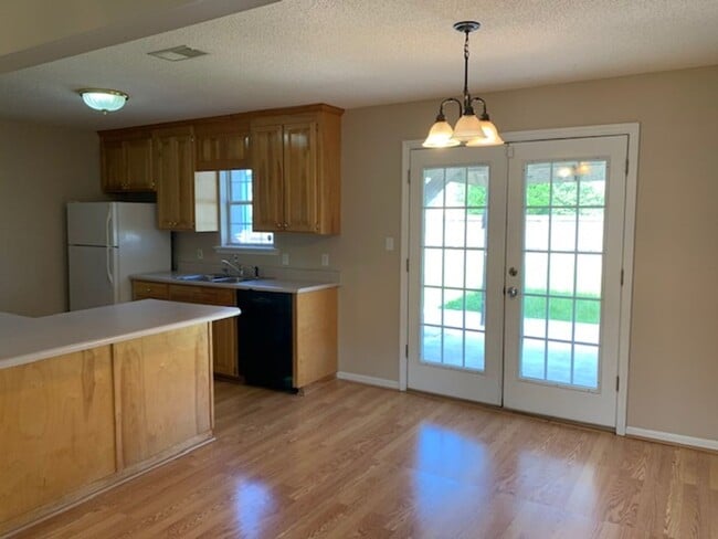 Building Photo - 3BD/2B in Valdosta, GA Close to Moody Air Force Base