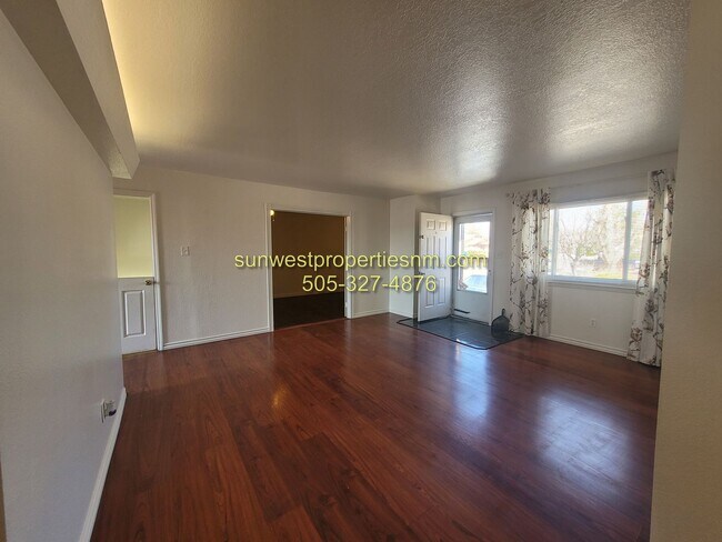 Foto del edificio - 4 Bedroom, 2.5 Bath Home for Rent