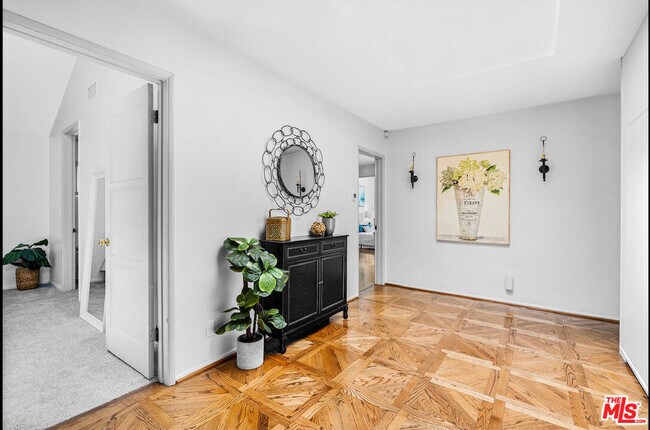 Foto del edificio - 11351 Waterford St