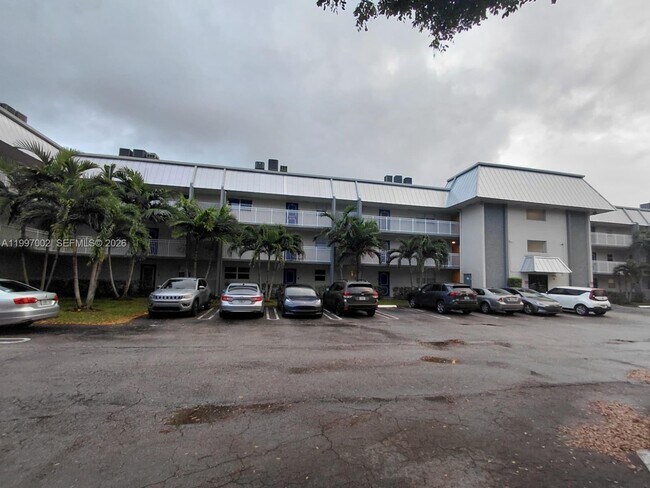 Foto del edificio - 2980 Riverside Dr