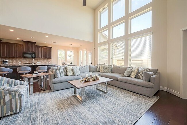 Building Photo - 14113 Timber Bluff Dr