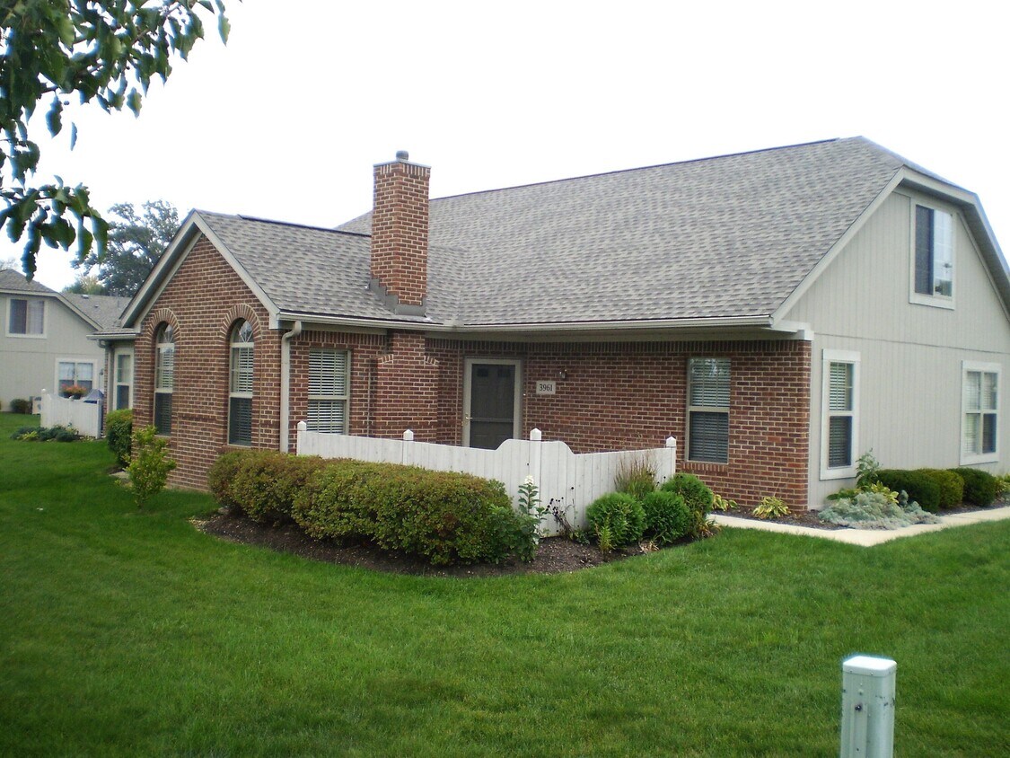 Primary Photo - 3961 Orchard View Pl