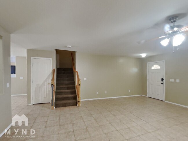 Building Photo - 672 W Barrus St
