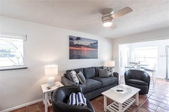 Building Photo - 6020 Midnight Pass Rd