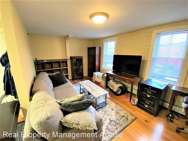 Foto del edificio - 1 br, 1 bath House - 96 Hammond St.  Apt. #4