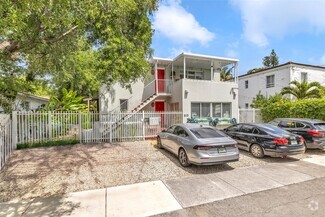 Building Photo - 515 NE 63rd St