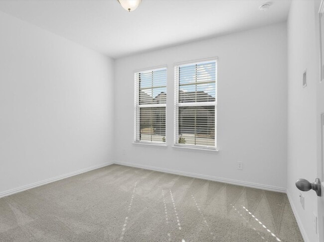 Building Photo - 1303 Wheelwright Dr