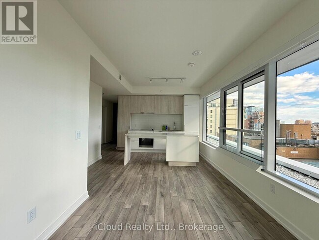 Building Photo - 89 Church St