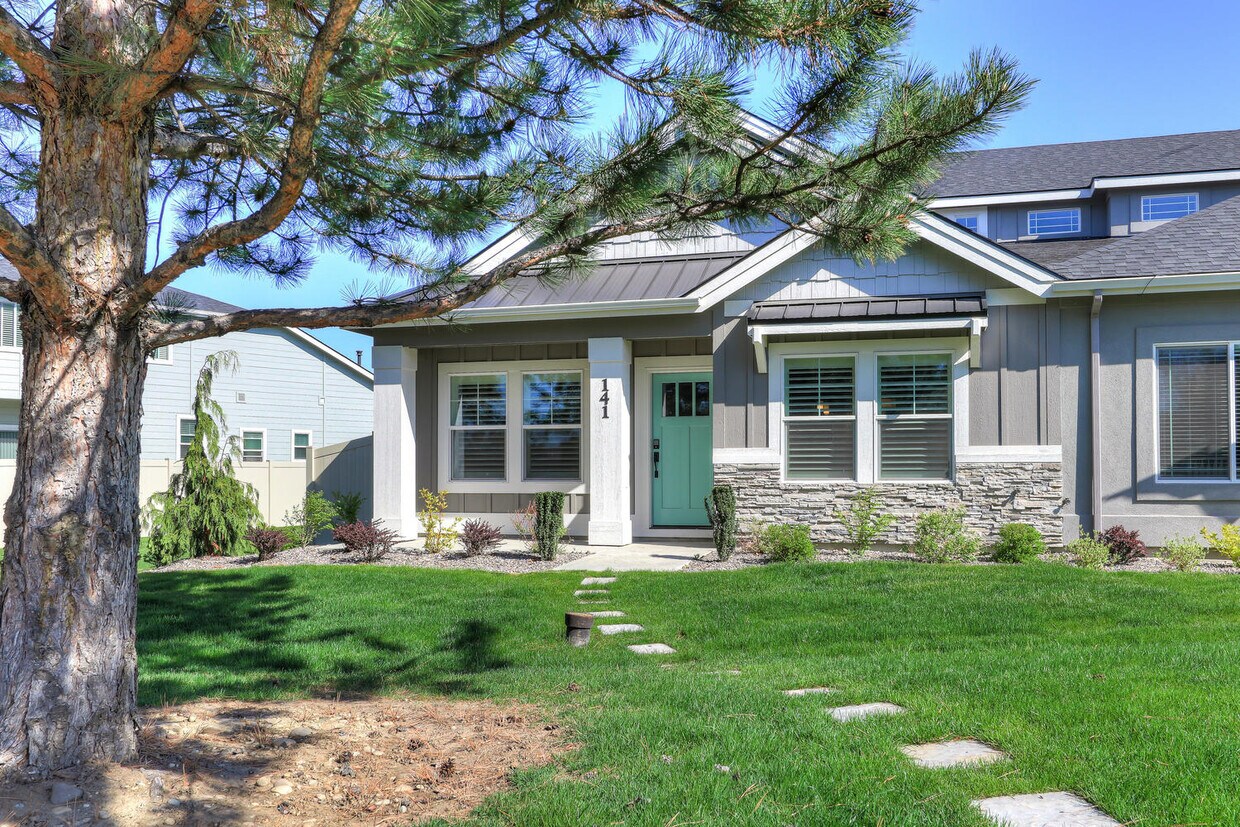 141 S Highbrook Way, Star, ID 83669 Townhome Rentals in Star ID
