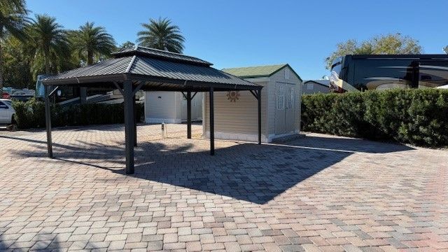 Building Photo - 2511 Lemonwood Ave