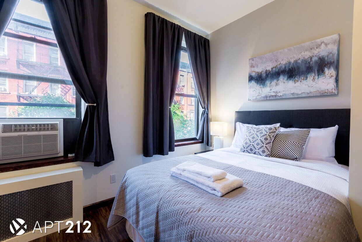 Primary Photo - 176 Bleecker St