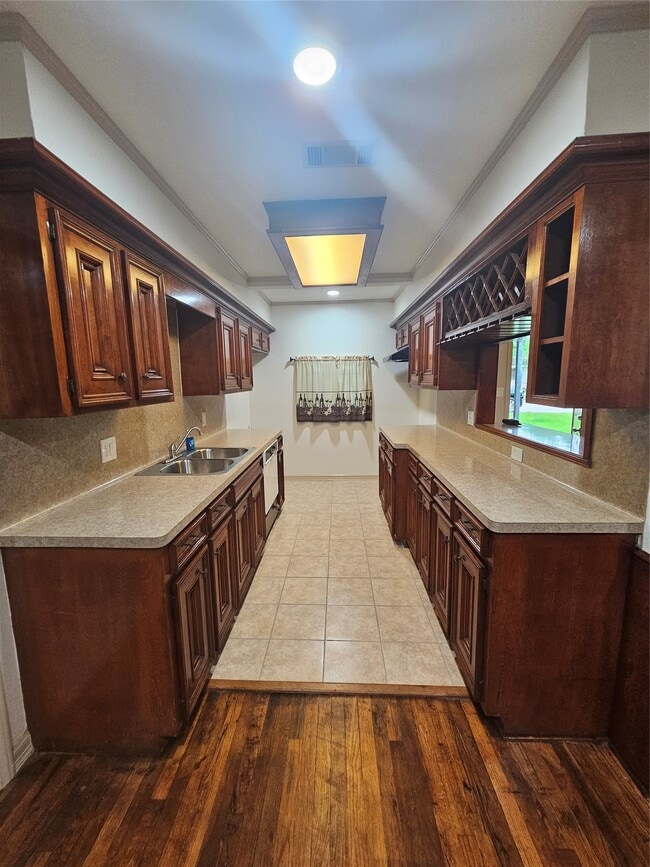 Foto del edificio - 10230 Pillot St