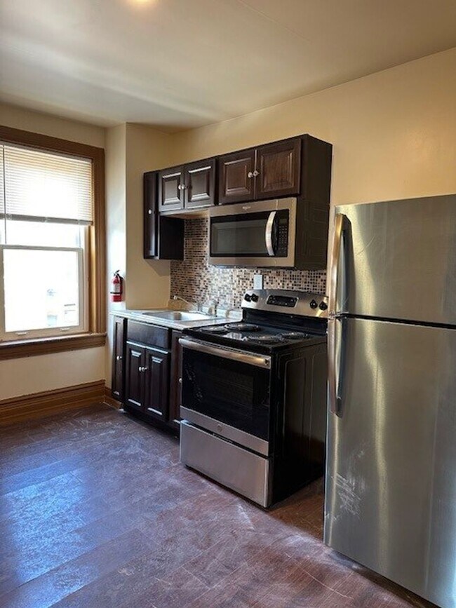 Foto del edificio - 301 E Market St