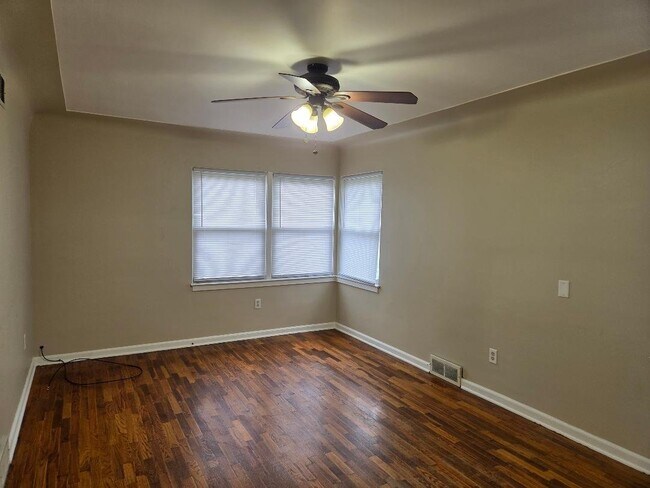 Foto del edificio - 1722 Gratiot Ave