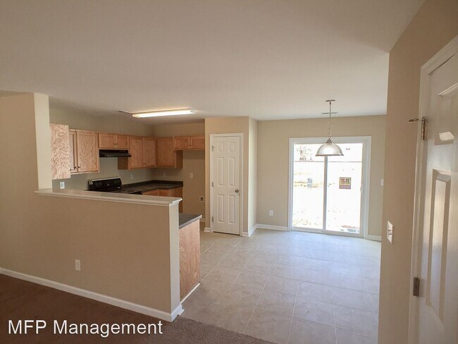 Building Photo - 3 br, 2.5 bath House - 2716 S. Ridge