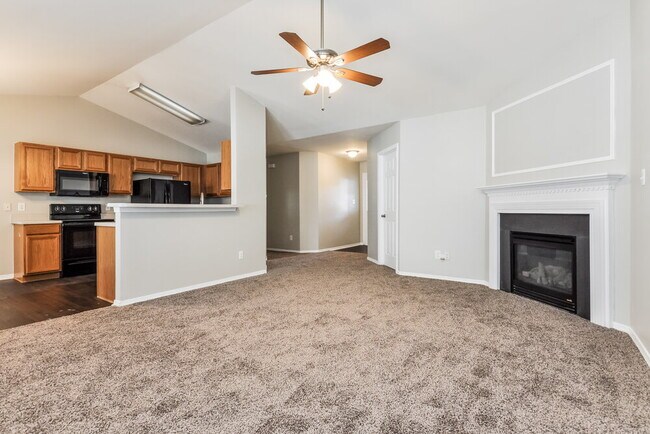 Building Photo - 1016 Narcissus Ct