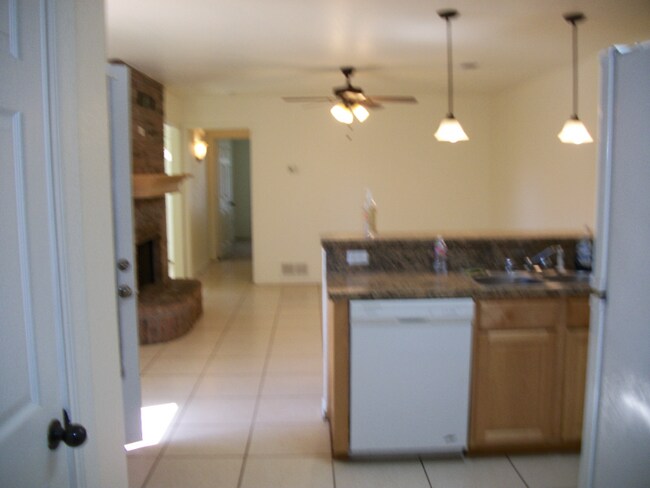Foto del edificio - 715 N Pecan St