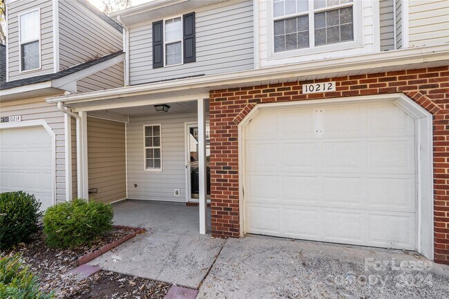 Building Photo - 10212 University Park Ln