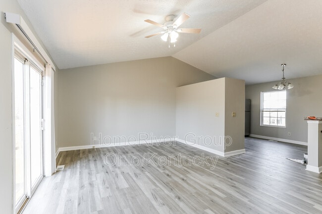 Building Photo - 1707 Farberdale Dr