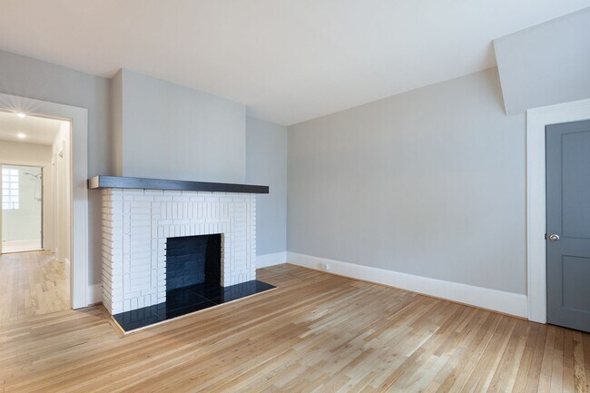 Foto del edificio - Gorgeous 2/1 Midtown Unit Walking Distance to Piedmont Park & Atlanta BeltLine!