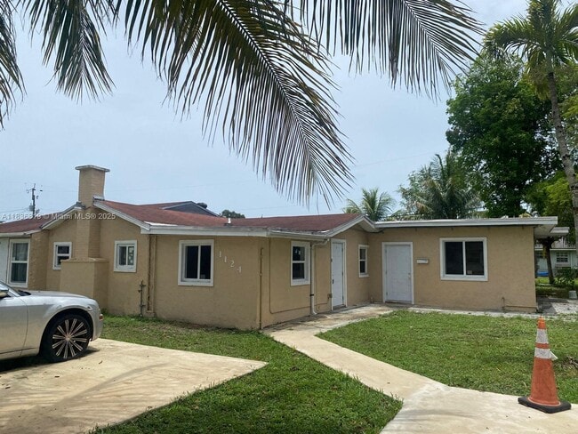 Building Photo - 1124 NW 100th Terrace