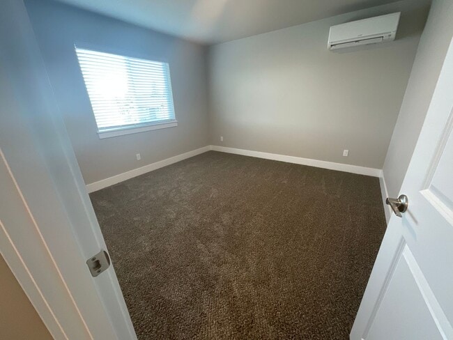 Building Photo - Brand New Beautiful Home