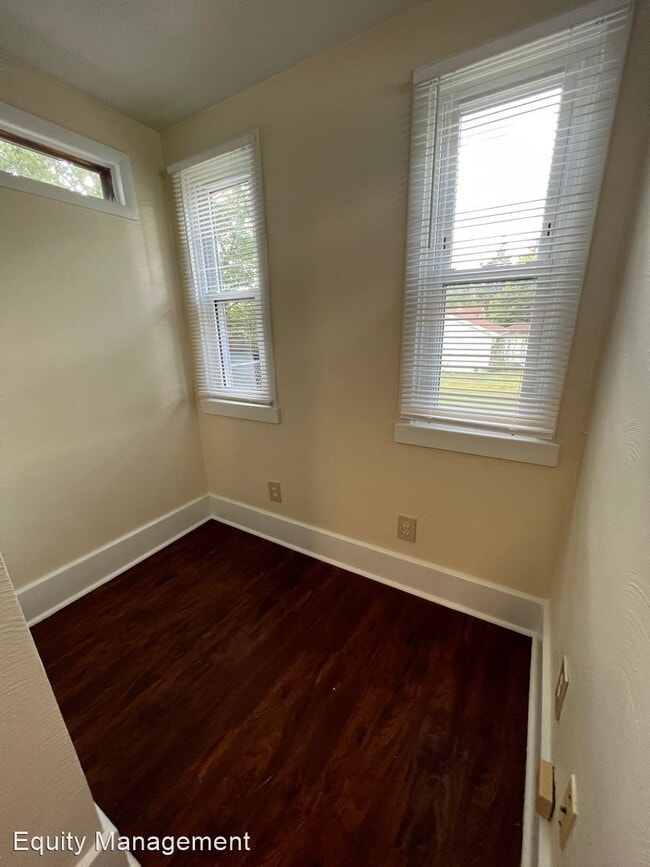 Building Photo - 3 br, 1 bath House - 538 E. Prospect