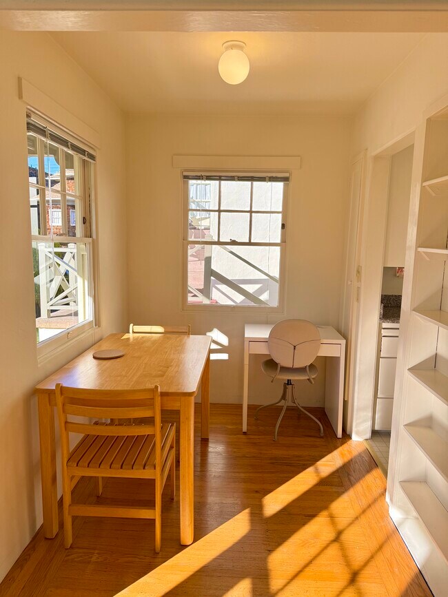 Comedor - 1752 Allston Way