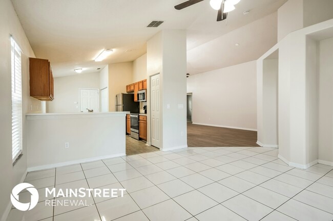 Building Photo - 2321 Paulette Dr