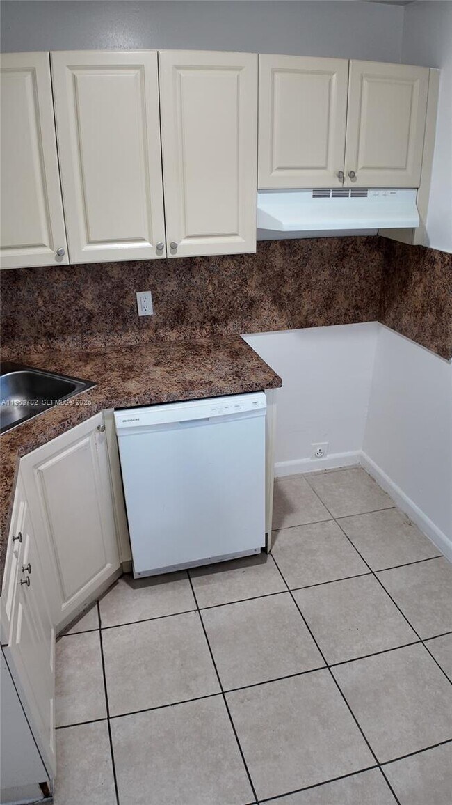 Foto del edificio - 10900 SW 196th St