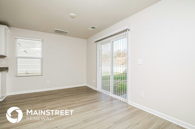 Building Photo - 135 Shallow Dr