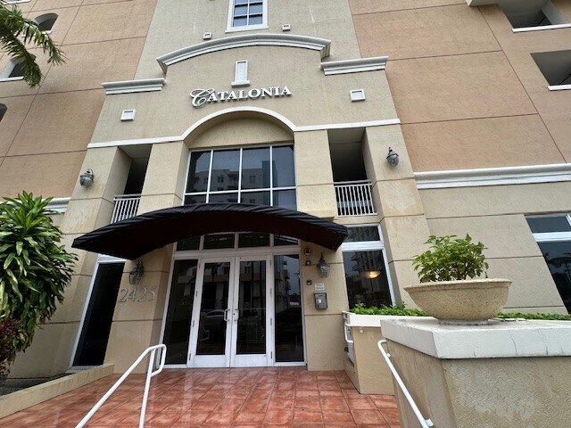 Foto del edificio - 2425 SW 27th Ave