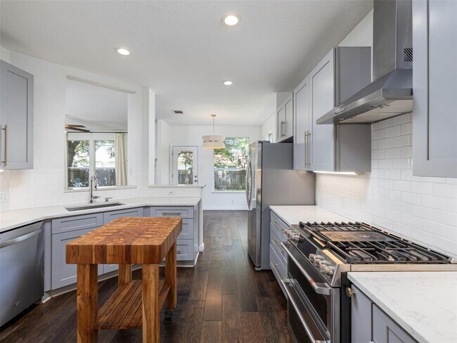 Foto del edificio - 1503 Brighton Bend Ln