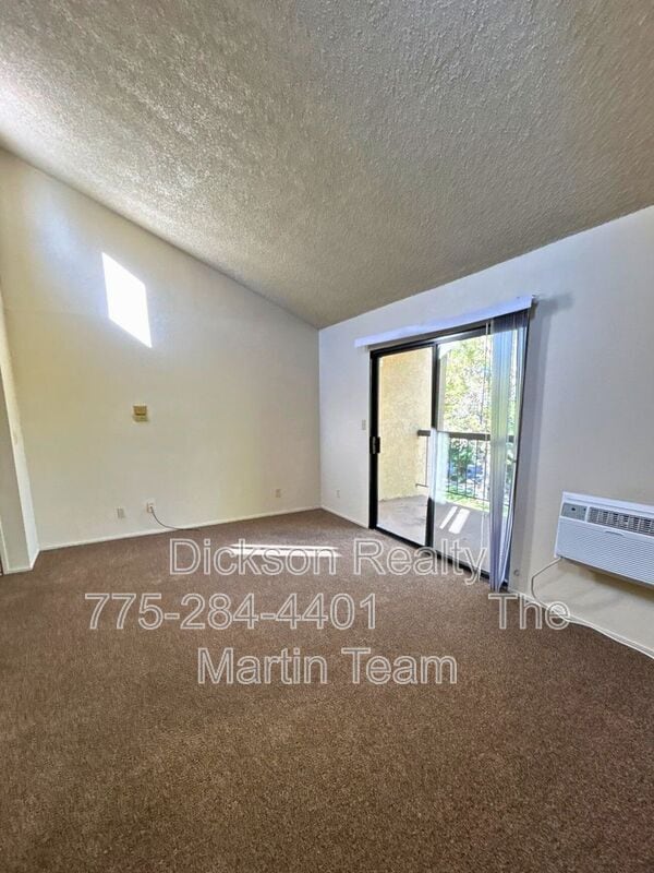 Building Photo - 2450 Lymbery St