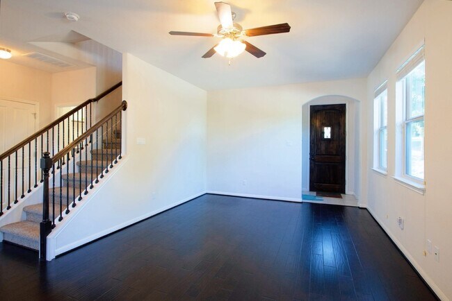 Foto del edificio - 8406 Nicola Trail