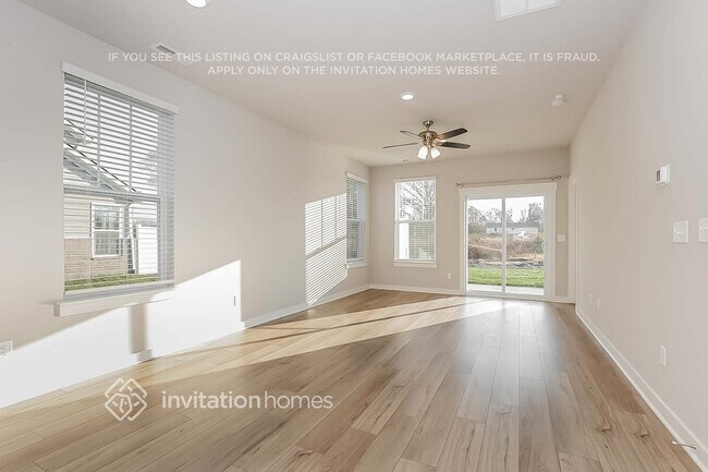 Foto del edificio - 711 Mickelson Wy