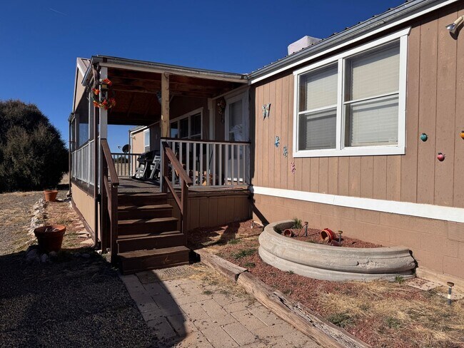 Foto del edificio - 3 Bedroom, 2 Bathroom Home in Moriarty, NM