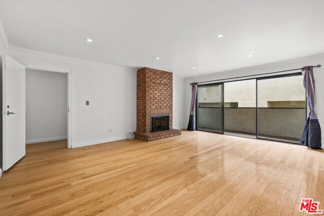 Foto del edificio - 1236 Wellesley Ave