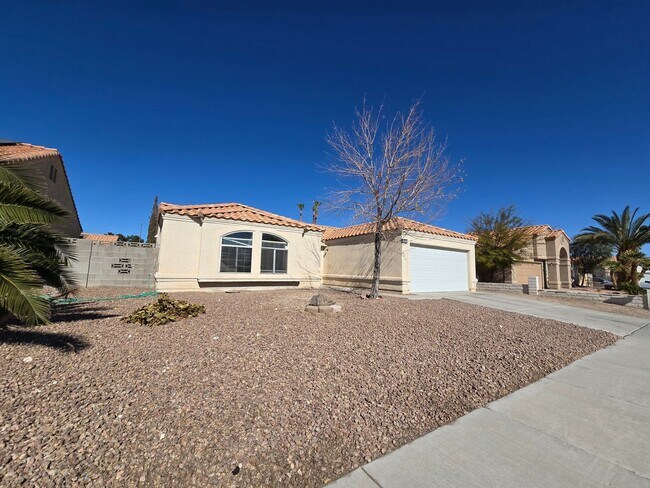 Foto del edificio - **Gorgeous 4-Bedroom Home in North Las Vegas!**