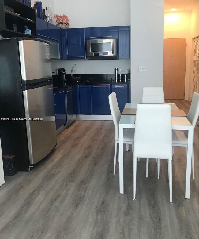 Foto del edificio - 253 NE 2nd St