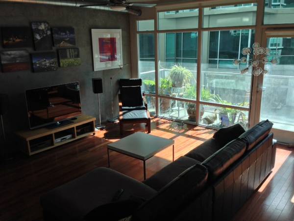 Foto del edificio - 1080 Park Blvd