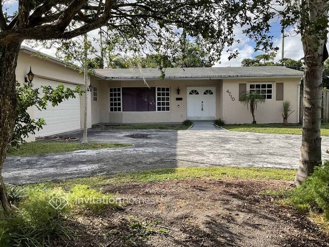 Building Photo - 4710 Madison St