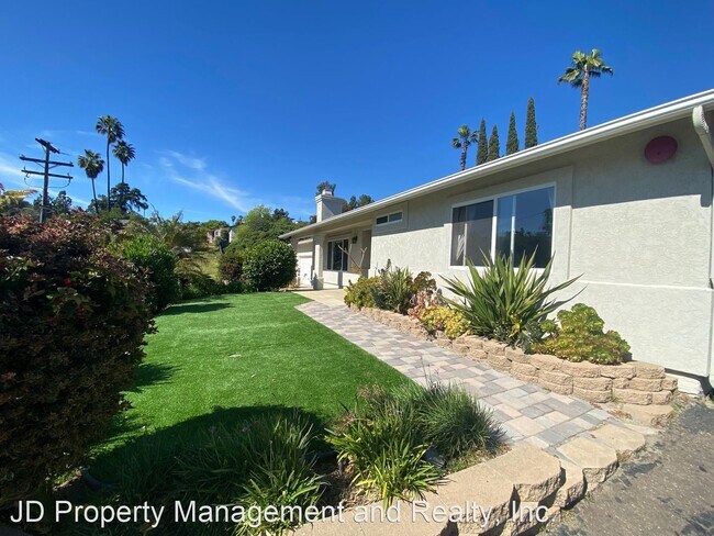 Foto del edificio - 5 br, 2 bath House - 4423 Avocado Blvd