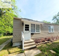Building Photo - 1202 Holden Dr